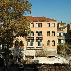 Cristallo Hotel